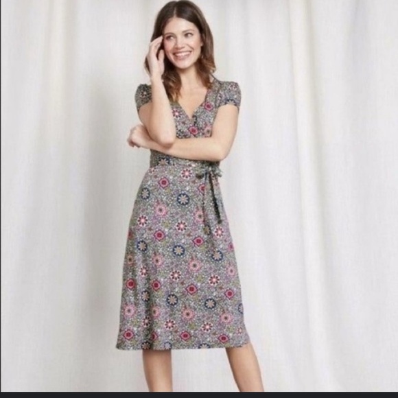 Boden Gray and Pink Puff Sleeve Wrap Midi Dress - Picture 1 of 8